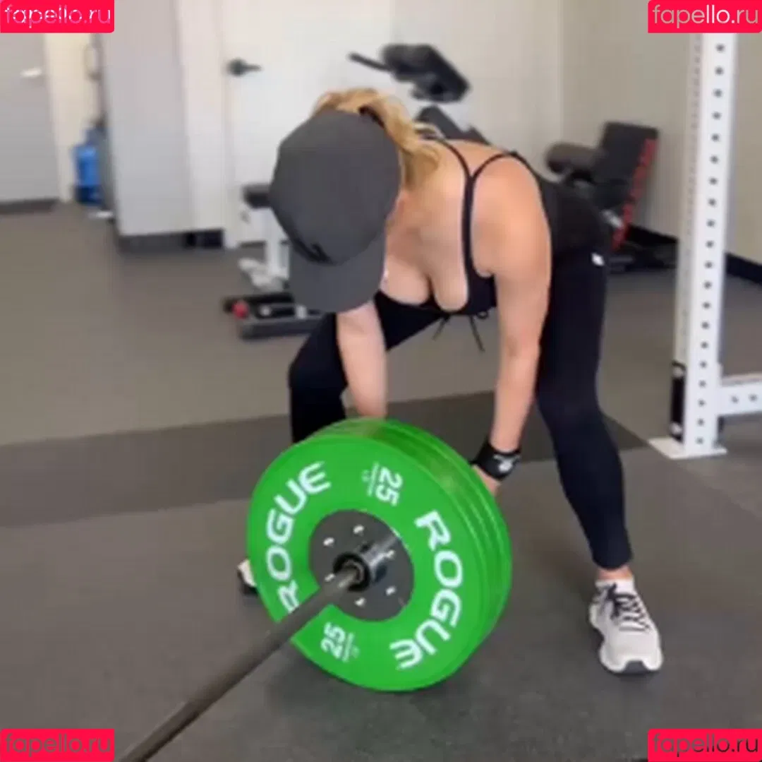Katheryn Winnick / basic_instinct / katherynwinnick Onlyfans Photo Gallery 