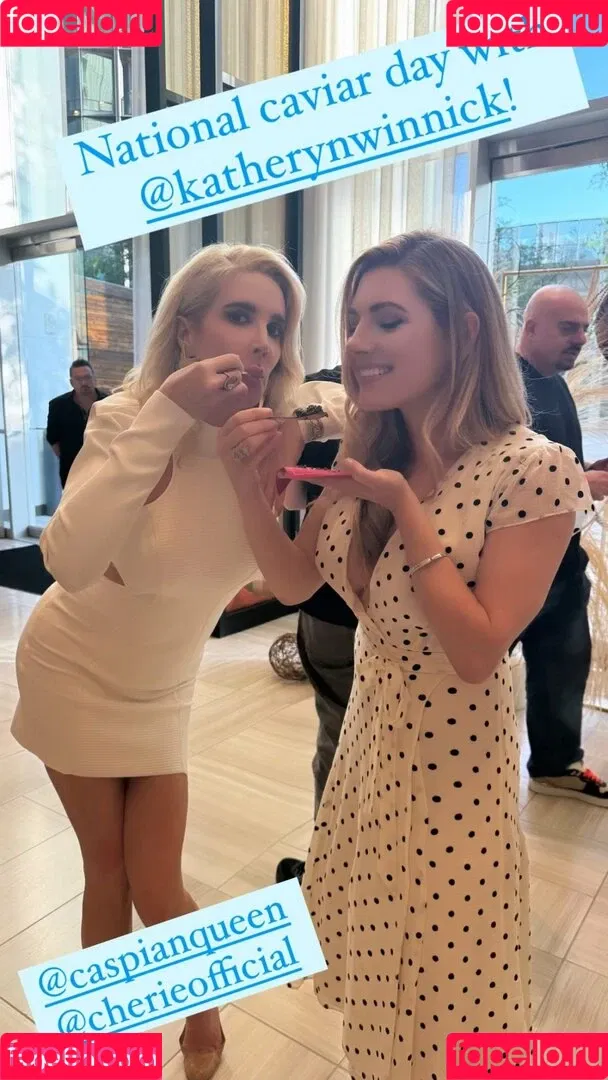 Katheryn Winnick / basic_instinct / katherynwinnick Onlyfans Photo Gallery 