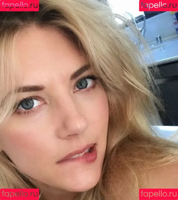 Katheryn Winnick / basic_instinct / katherynwinnick Onlyfans Photo Gallery 