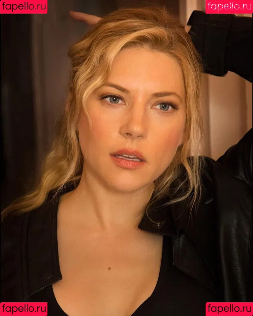 Katheryn Winnick / basic_instinct / katherynwinnick Onlyfans Photo Gallery 