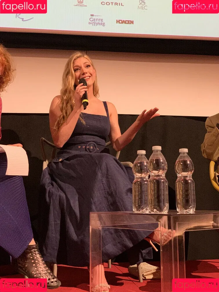 Katheryn Winnick / basic_instinct / katherynwinnick Onlyfans Photo Gallery 