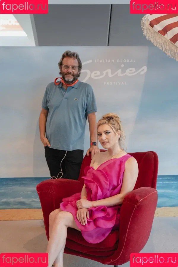 Katheryn Winnick / basic_instinct / katherynwinnick Onlyfans Photo Gallery 