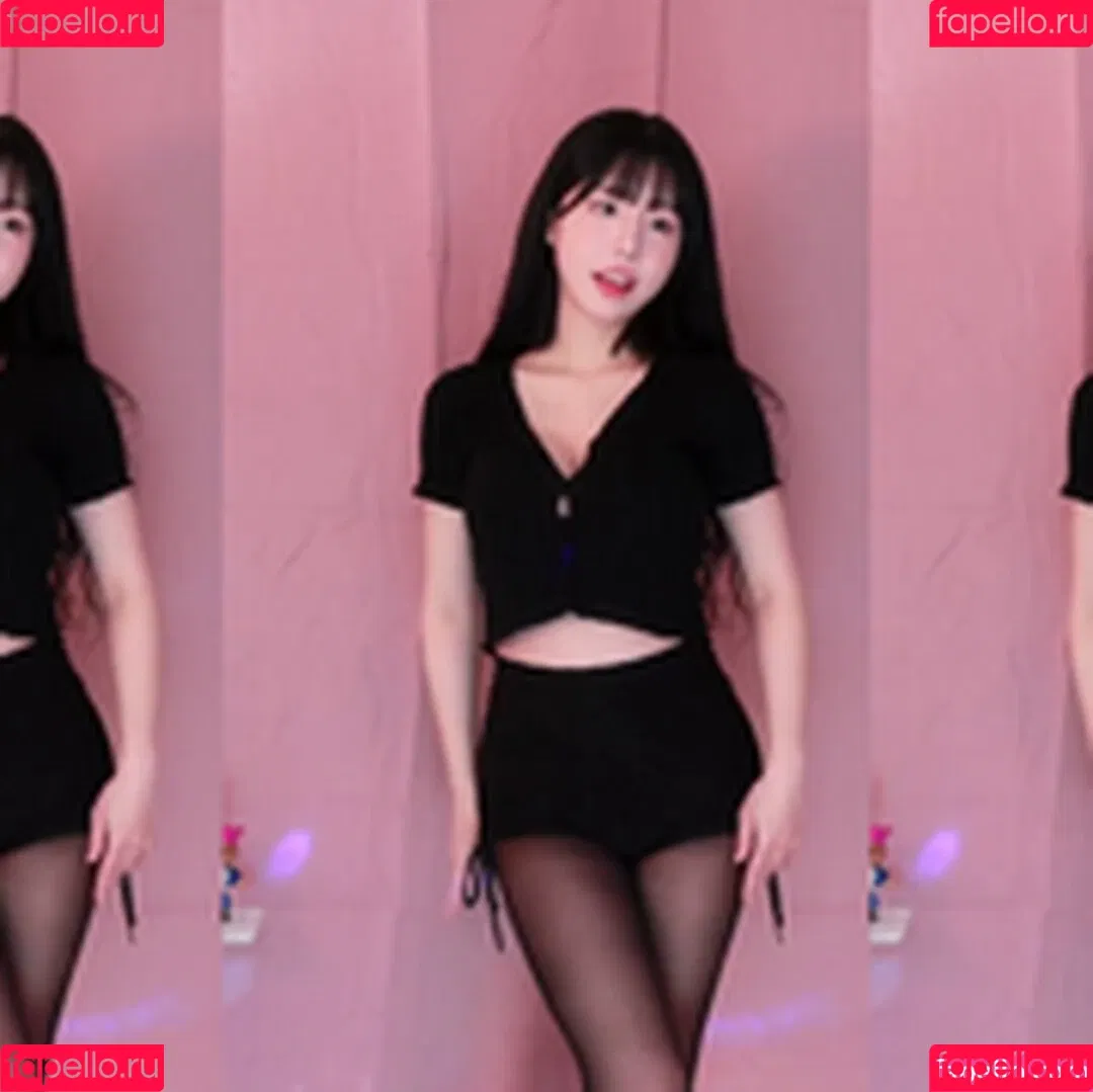 ad1yn2 Patreon / ad1yn2ii / addielyn Onlyfans Photo Gallery 