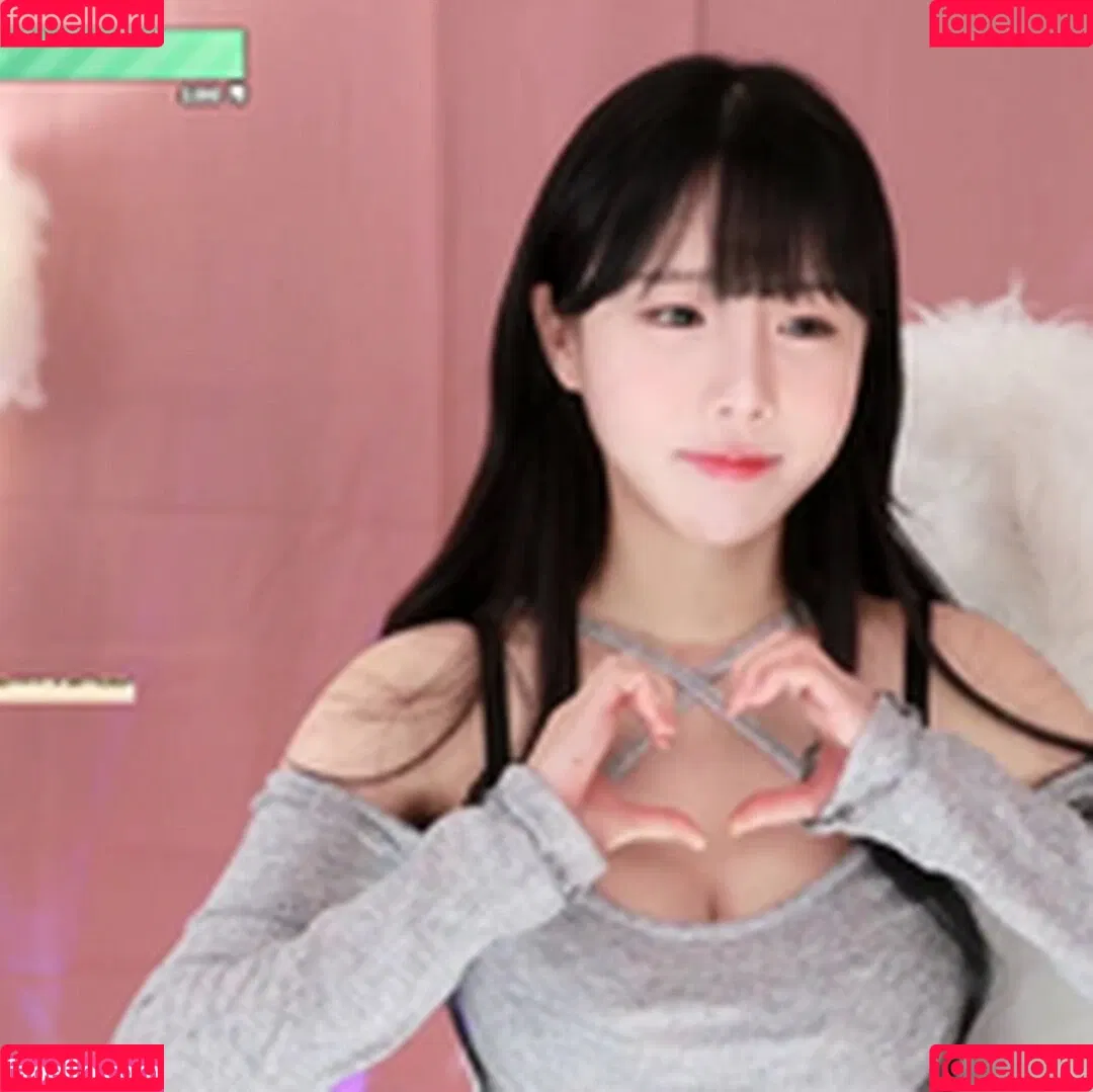 ad1yn2 Patreon / ad1yn2ii / addielyn Onlyfans Photo Gallery 