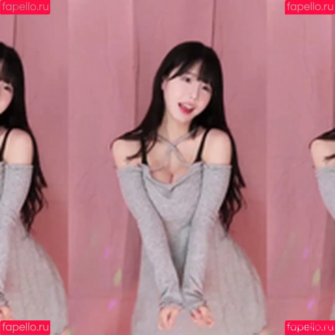 ad1yn2 Patreon / ad1yn2ii / addielyn Onlyfans Photo Gallery 