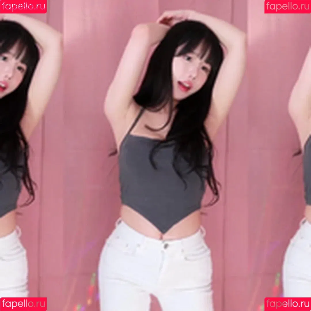 ad1yn2 Patreon / ad1yn2ii / addielyn Onlyfans Photo Gallery 