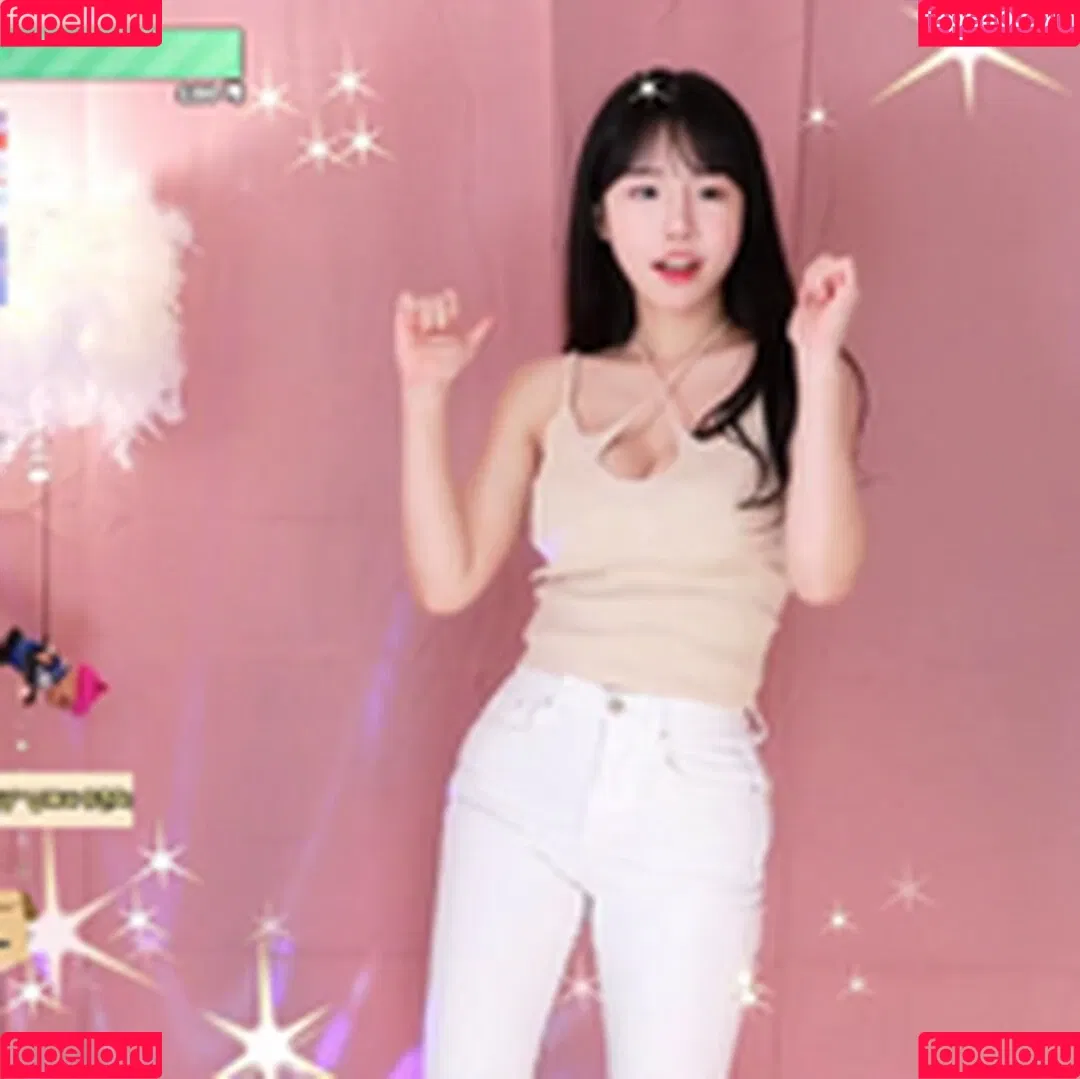 ad1yn2 Patreon / ad1yn2ii / addielyn Onlyfans Photo Gallery 