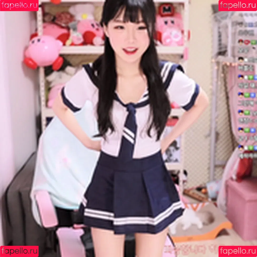 ad1yn2 Patreon / ad1yn2ii / addielyn Onlyfans Photo Gallery 