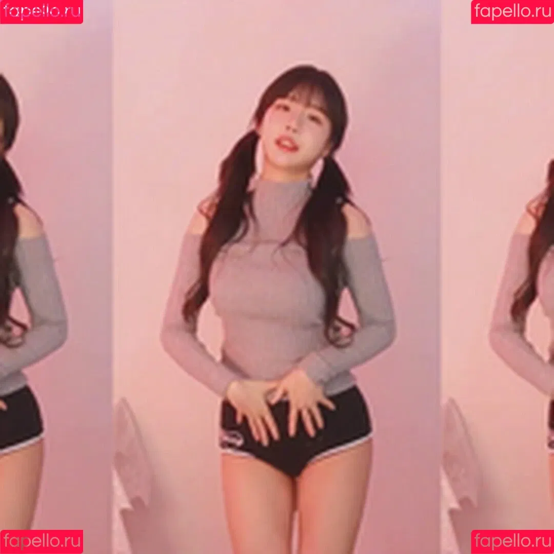 ad1yn2 Patreon / ad1yn2ii / addielyn Onlyfans Photo Gallery 