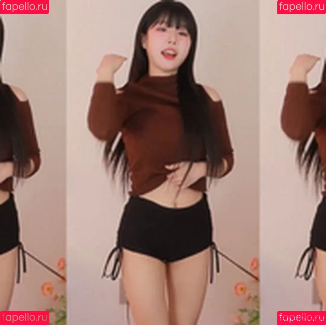 ad1yn2 Patreon / ad1yn2ii / addielyn Onlyfans Photo Gallery 