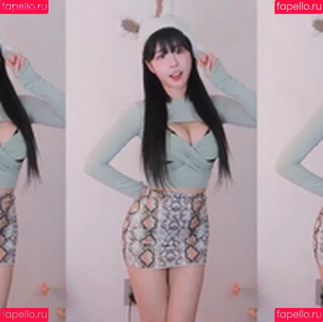 ad1yn2 Patreon / ad1yn2ii / addielyn Onlyfans Photo Gallery 