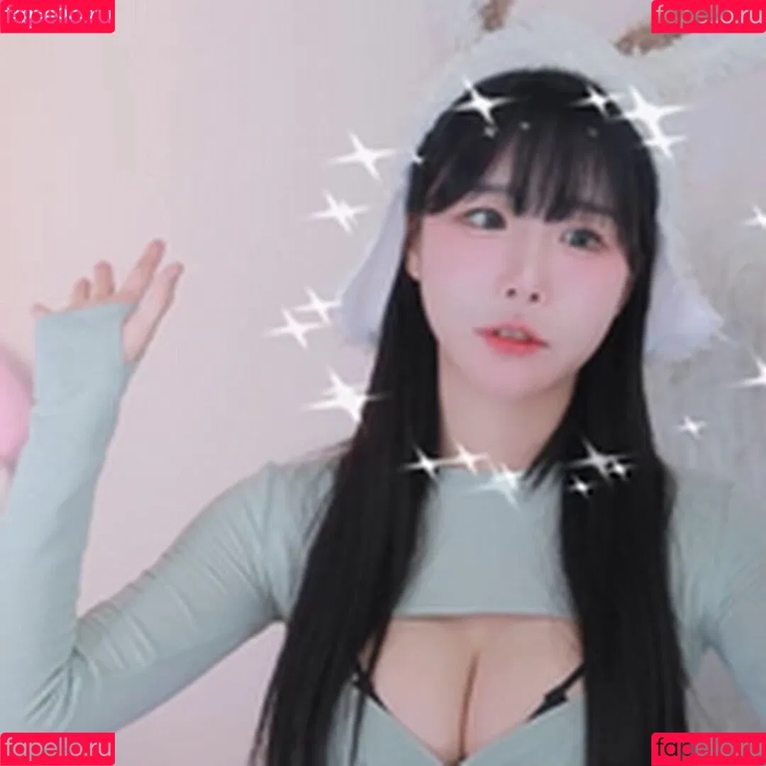 ad1yn2 Patreon / ad1yn2ii / addielyn Onlyfans Photo Gallery 