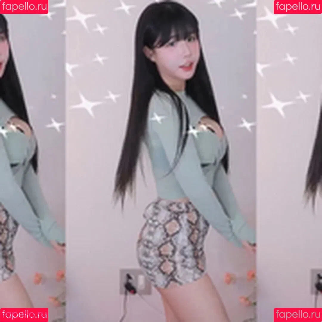 ad1yn2 Patreon / ad1yn2ii / addielyn Onlyfans Photo Gallery 