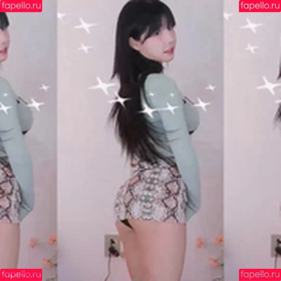 ad1yn2 Patreon / ad1yn2ii / addielyn Onlyfans Photo Gallery 