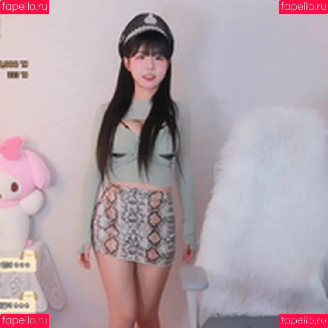 ad1yn2 Patreon / ad1yn2ii / addielyn Onlyfans Photo Gallery 