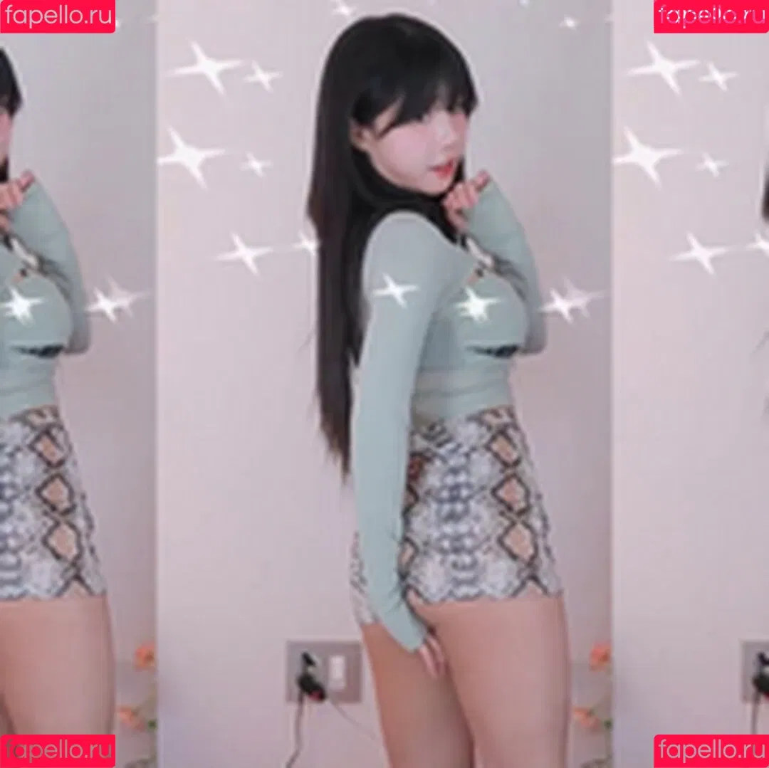 ad1yn2 Patreon / ad1yn2ii / addielyn Onlyfans Photo Gallery 