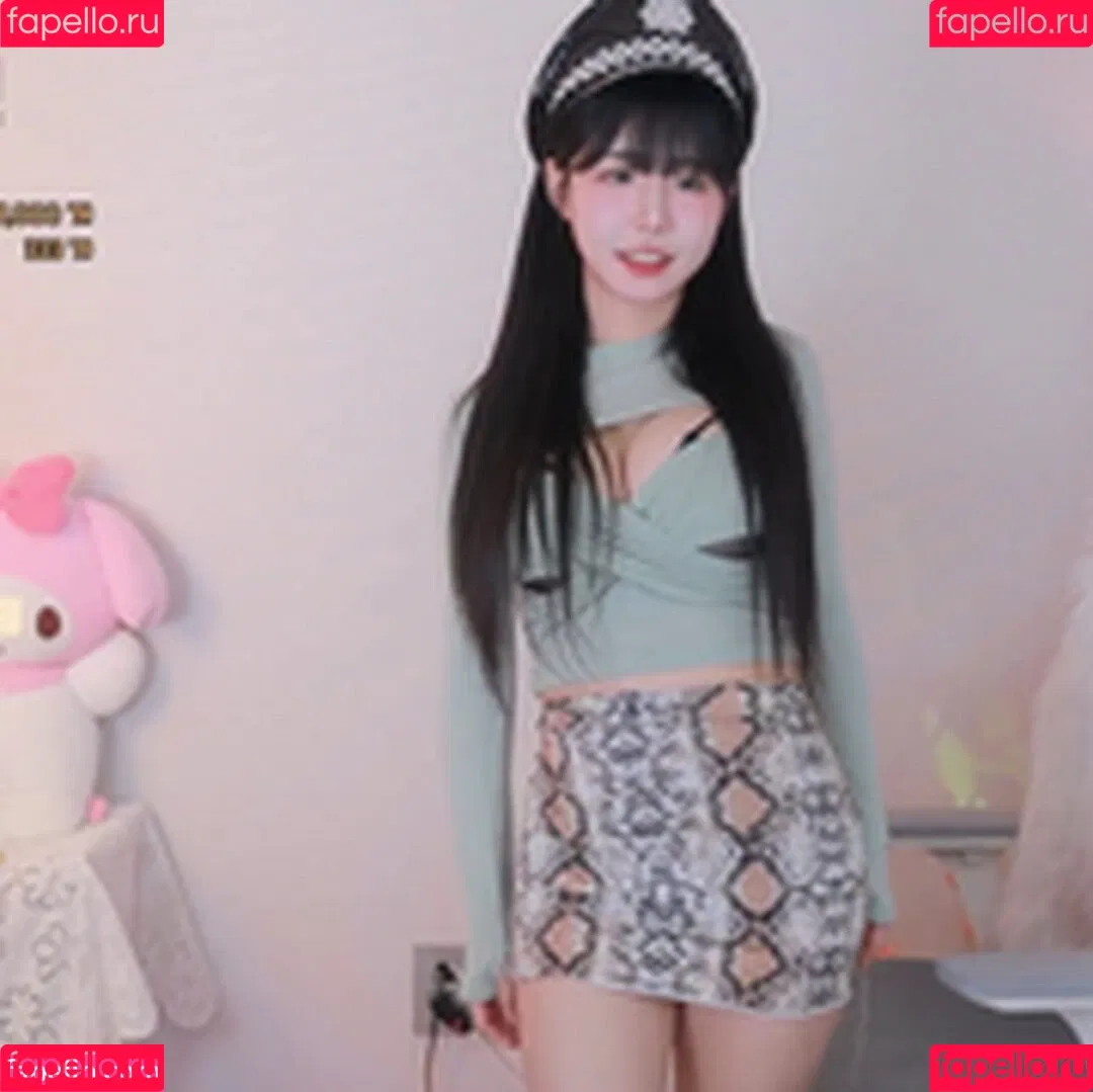ad1yn2 Patreon / ad1yn2ii / addielyn Onlyfans Photo Gallery 