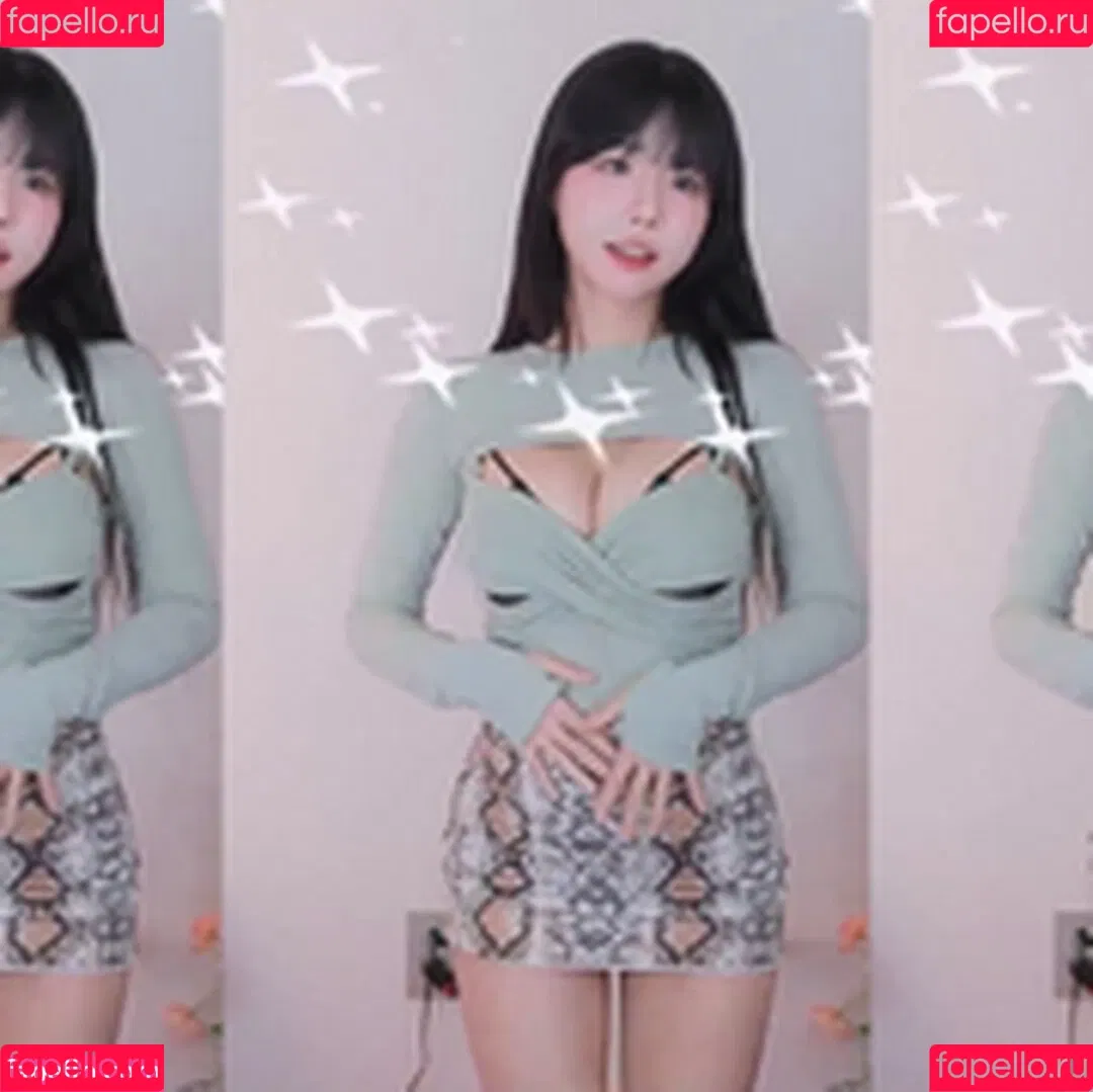 ad1yn2 Patreon / ad1yn2ii / addielyn Onlyfans Photo Gallery 