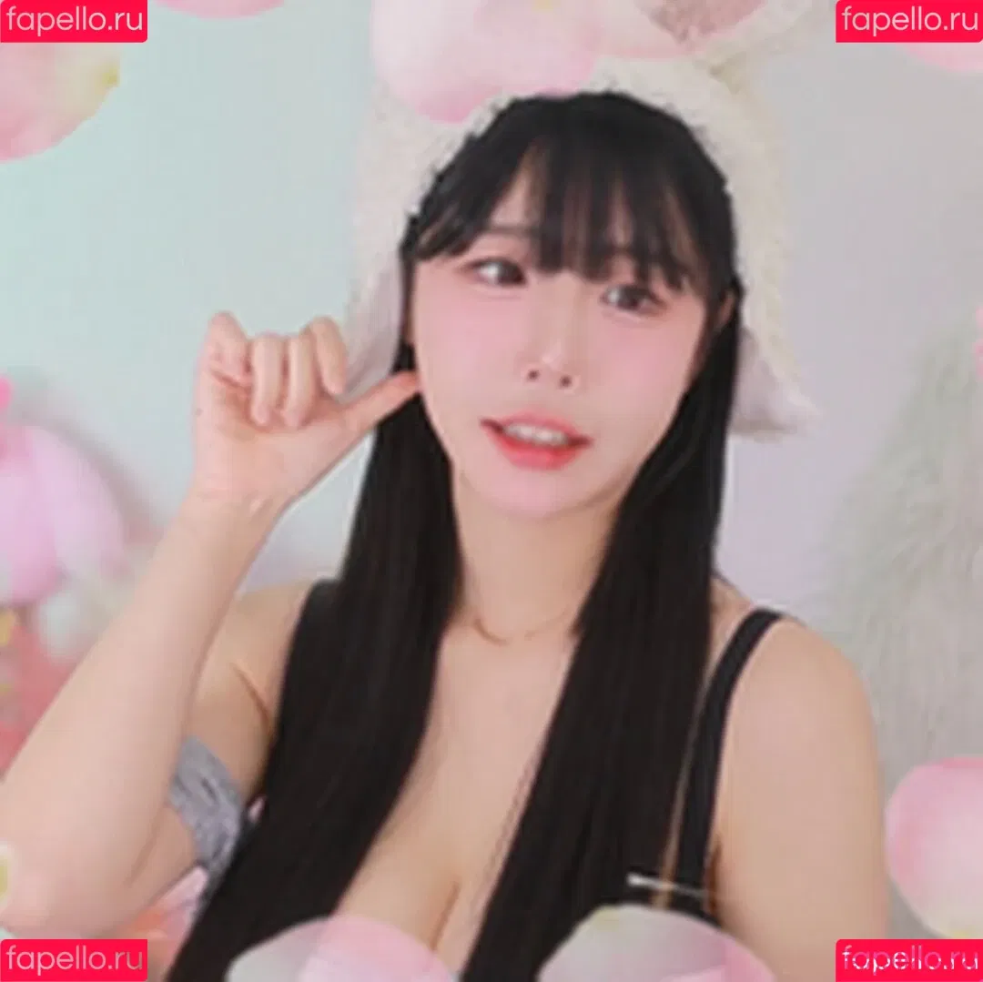 ad1yn2 Patreon / ad1yn2ii / addielyn Onlyfans Photo Gallery 