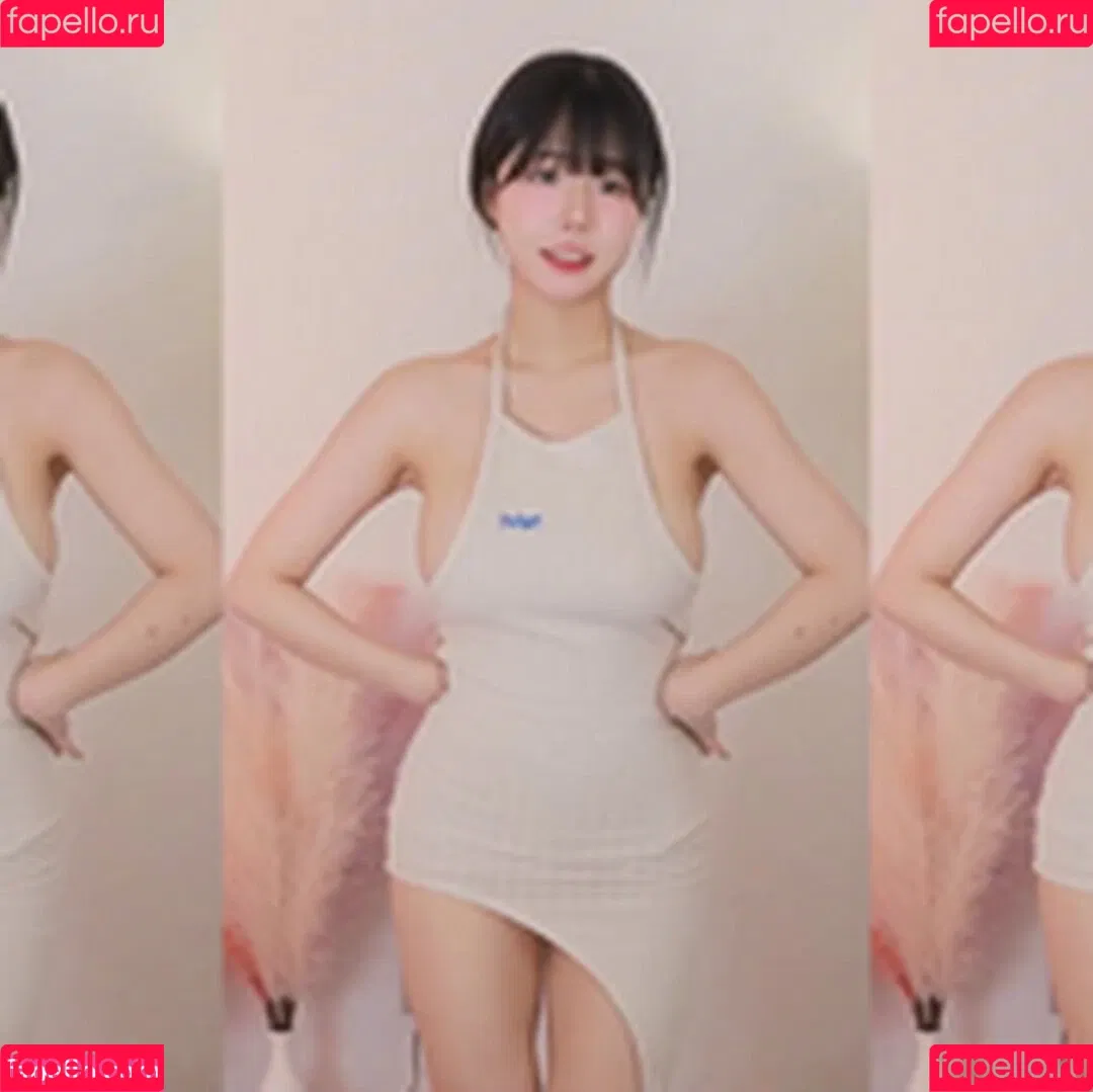 ad1yn2 Patreon / ad1yn2ii / addielyn Onlyfans Photo Gallery 