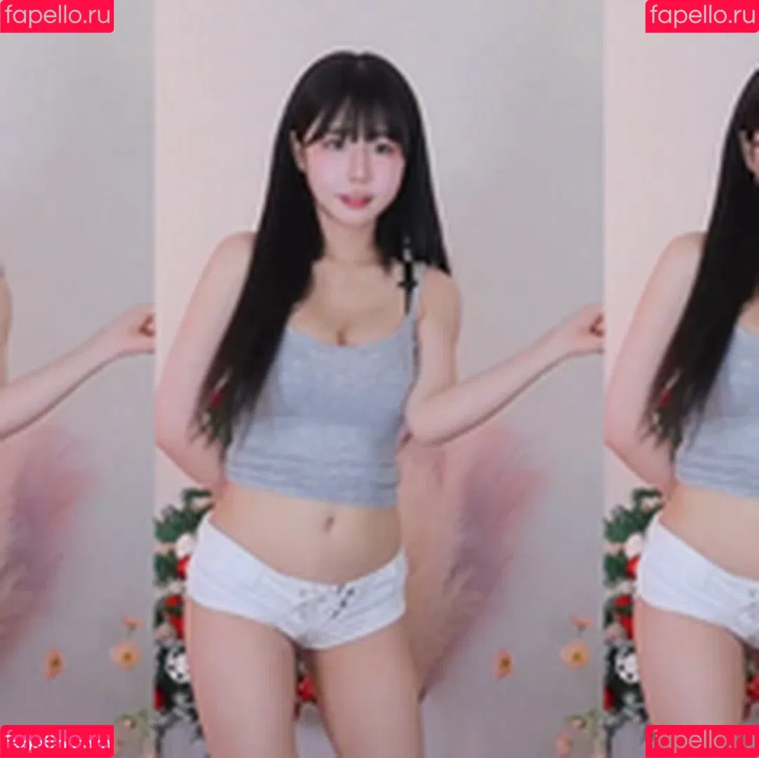 ad1yn2 Patreon / ad1yn2ii / addielyn Onlyfans Photo Gallery 