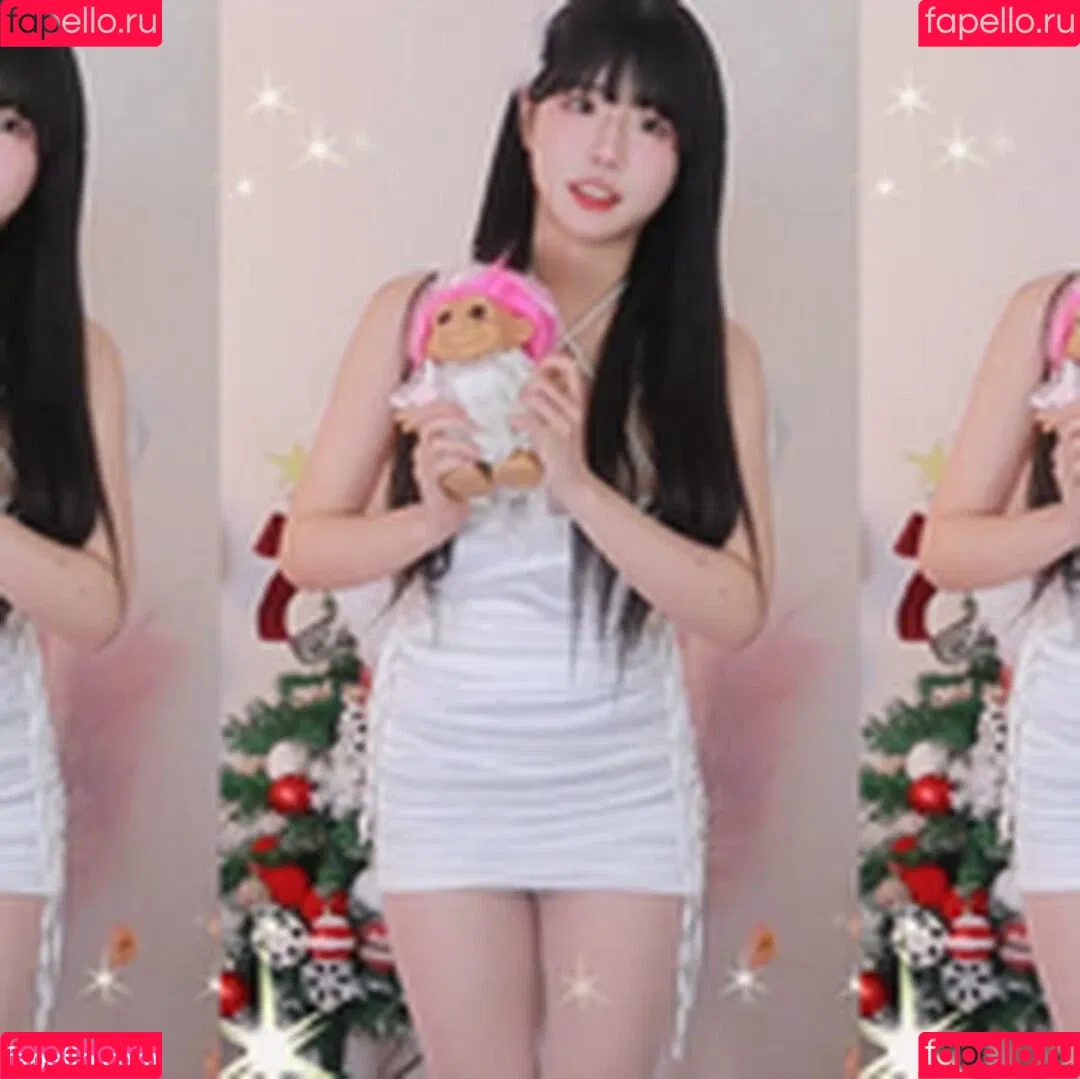 ad1yn2 Patreon / ad1yn2ii / addielyn Onlyfans Photo Gallery 