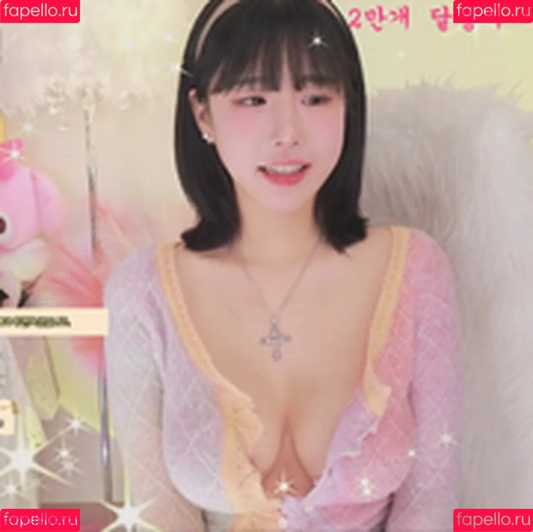 ad1yn2 Patreon / ad1yn2ii / addielyn Onlyfans Photo Gallery 