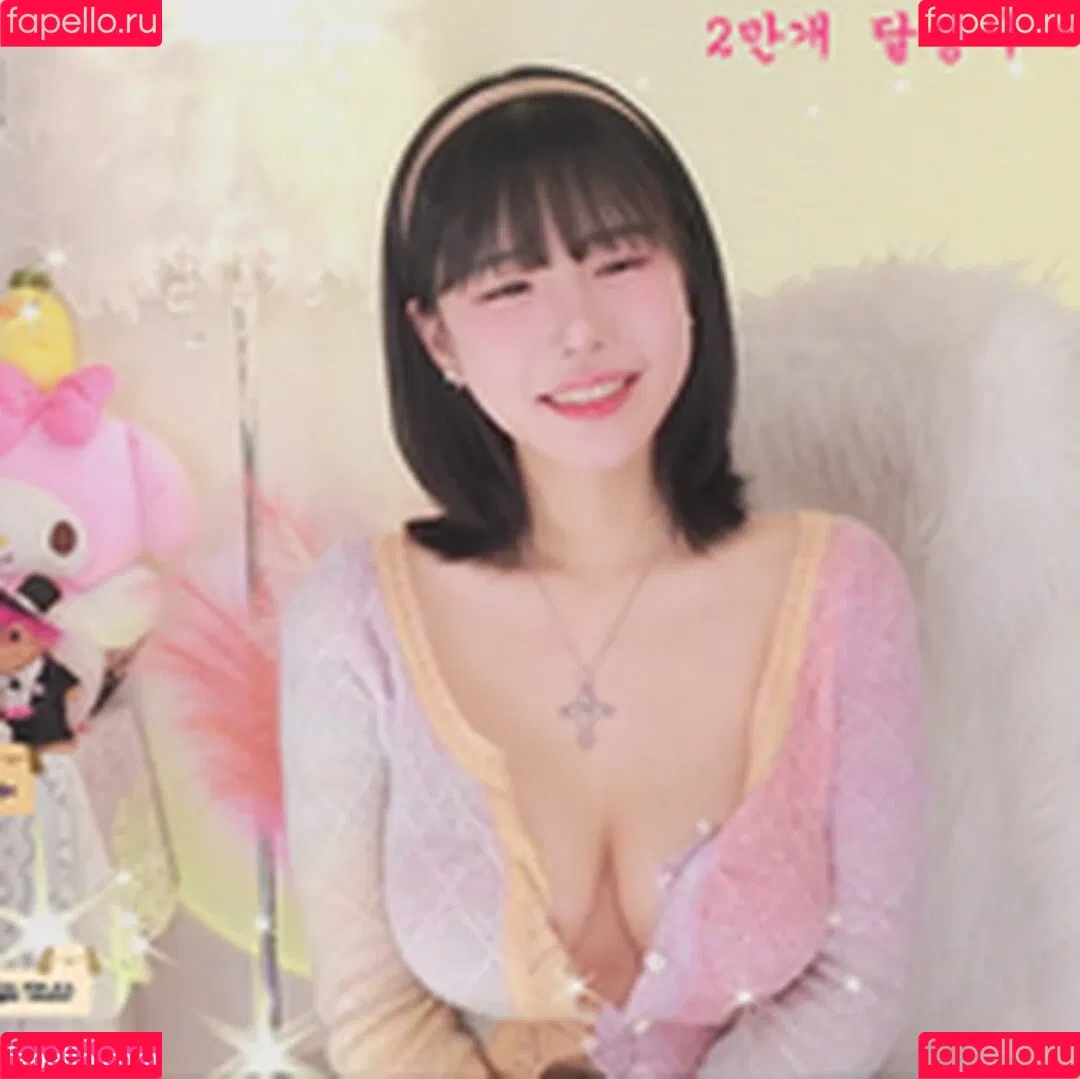 ad1yn2 Patreon / ad1yn2ii / addielyn Onlyfans Photo Gallery 