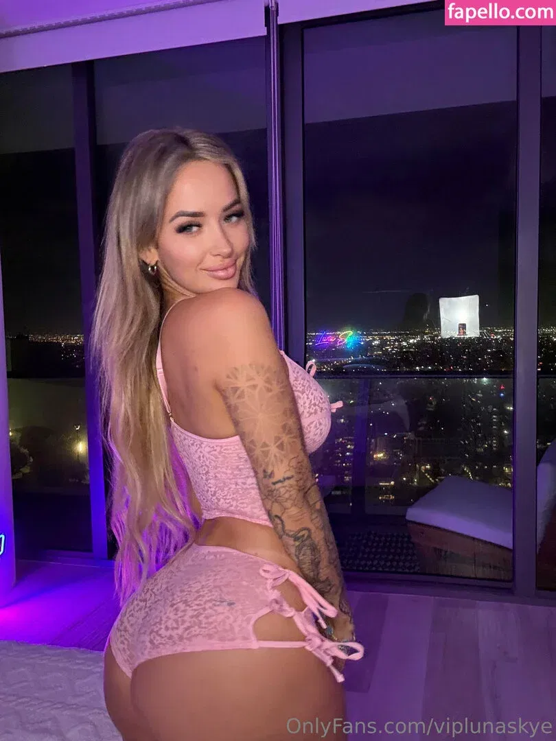 lunitaskye / viplunaskye Onlyfans Photo Gallery 