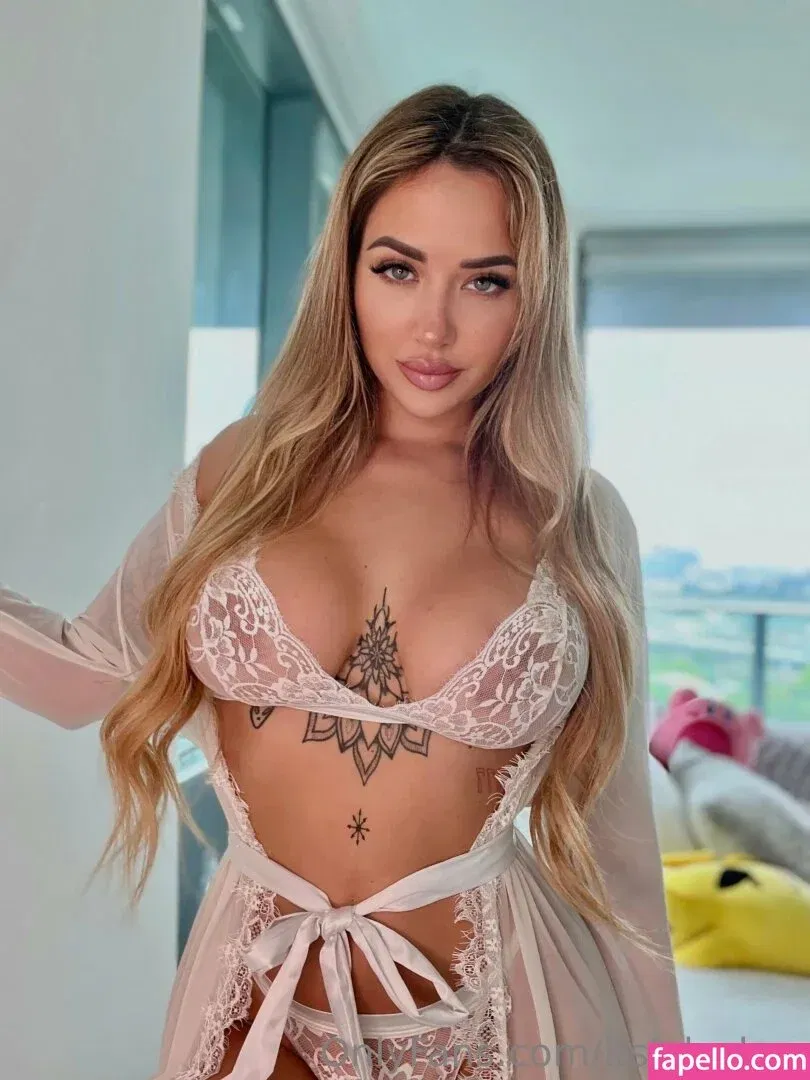 lunitaskye / viplunaskye Onlyfans Photo Gallery 