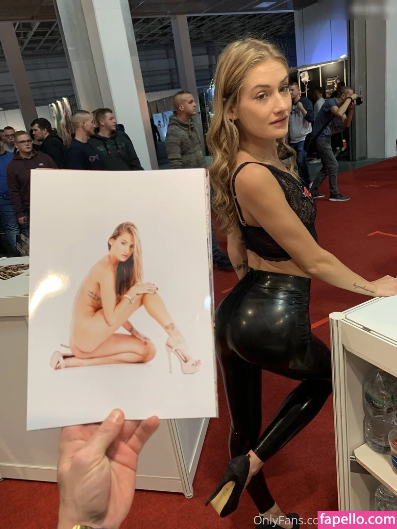 real_tiffany / real_tiffanytatum Onlyfans Photo Gallery 