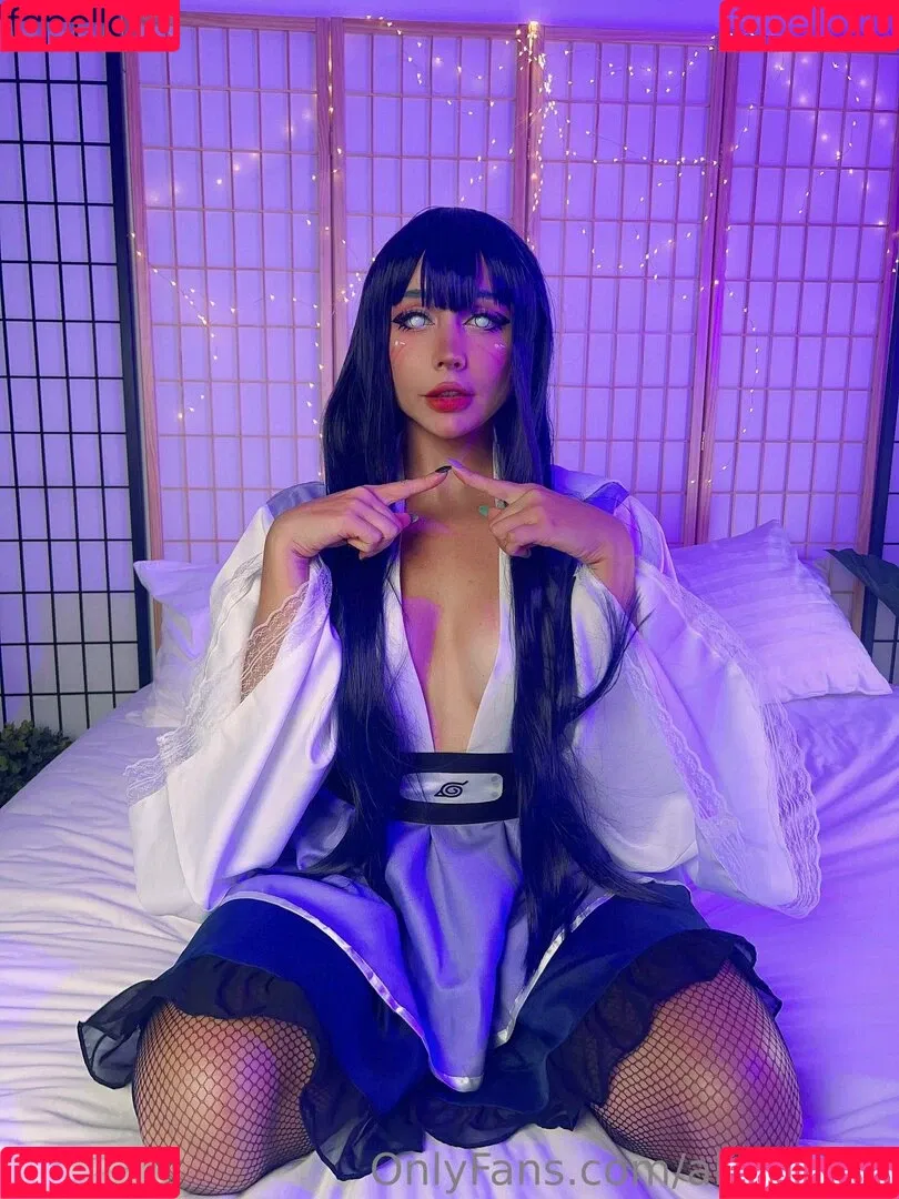 AliceBong / HheadShhot Onlyfans Photo Gallery 