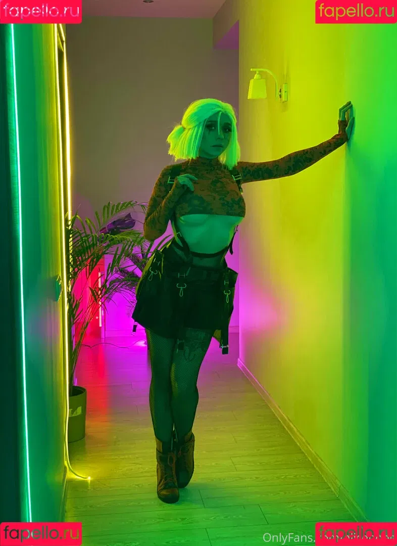 AliceBong / HheadShhot Onlyfans Photo Gallery 