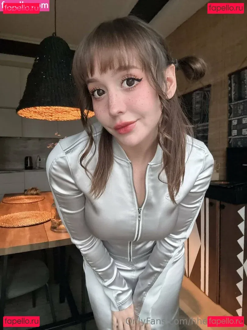 AliceBong / HheadShhot Onlyfans Photo Gallery 