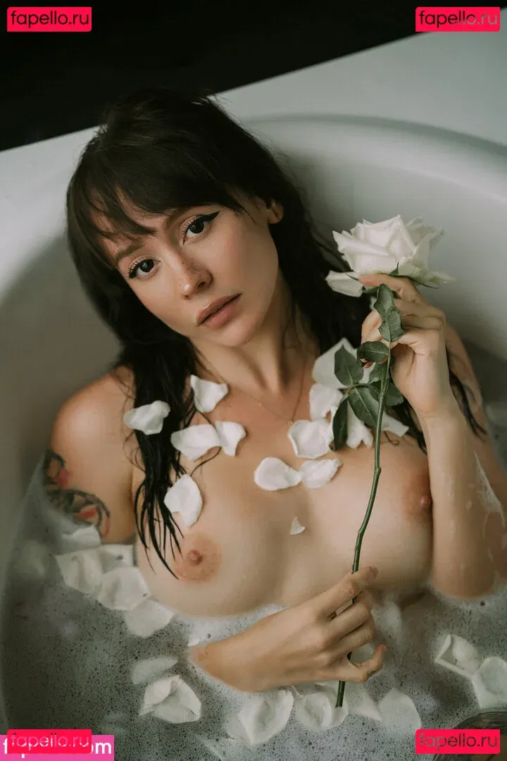 AliceBong / HheadShhot Onlyfans Photo Gallery 