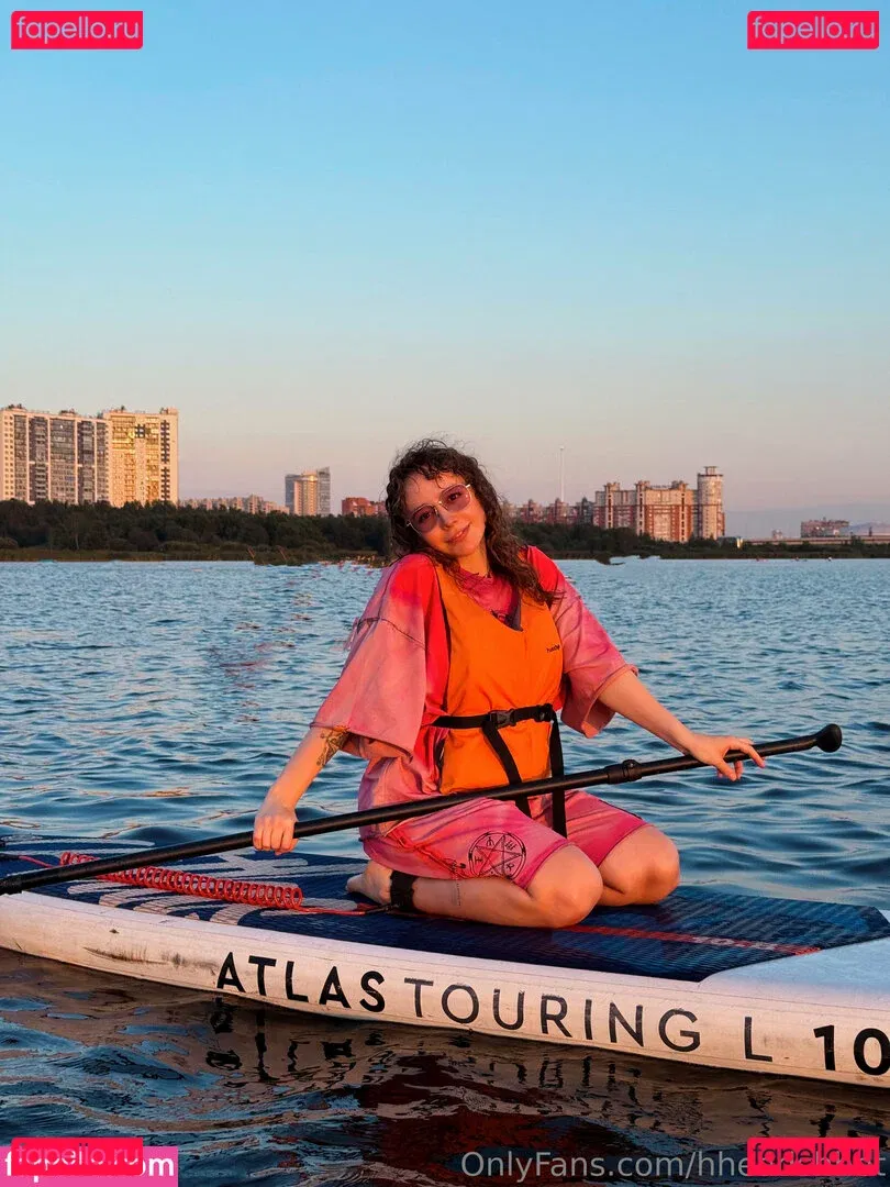 AliceBong / HheadShhot Onlyfans Photo Gallery 