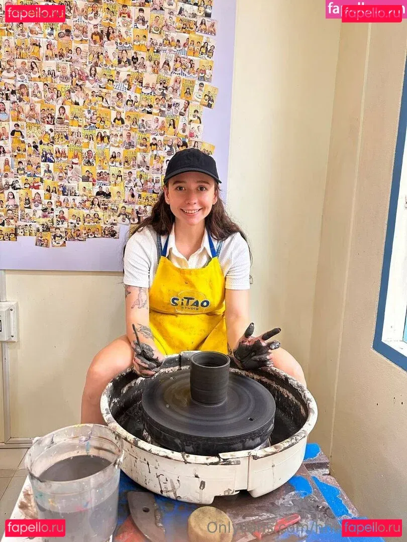 AliceBong / HheadShhot Onlyfans Photo Gallery 