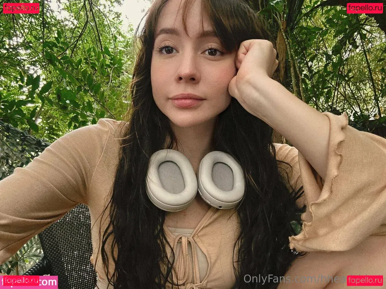 AliceBong / HheadShhot Onlyfans Photo Gallery 