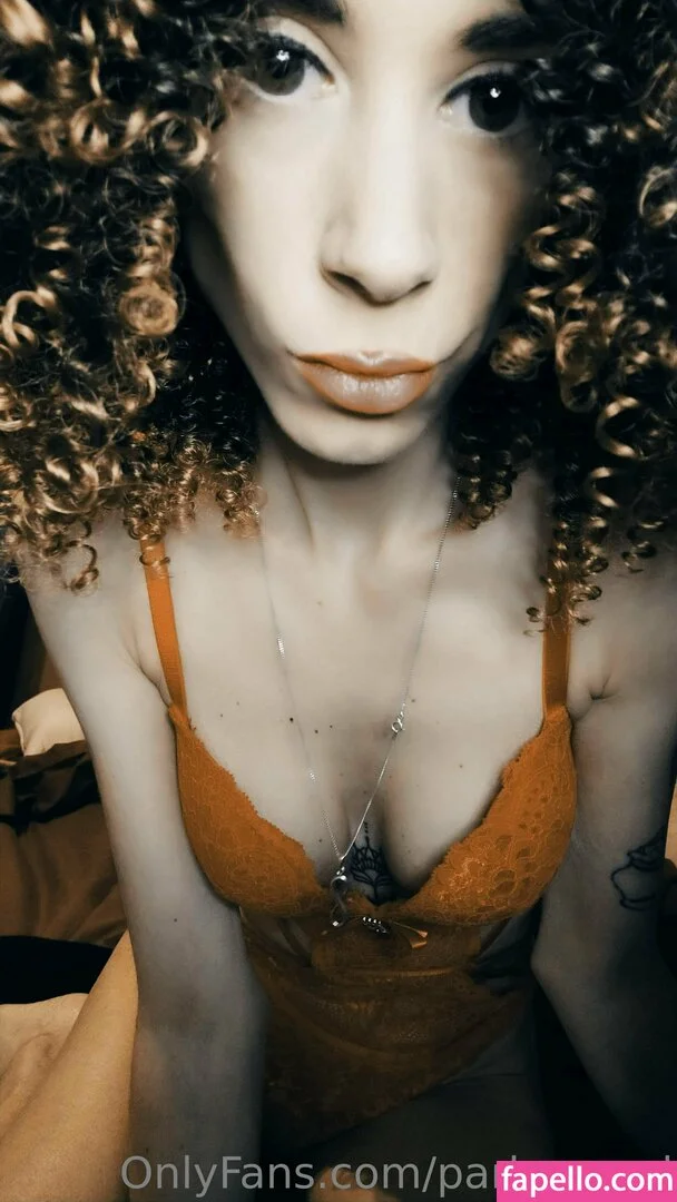 parksrmcsl / socalsaraspal Onlyfans Photo Gallery 