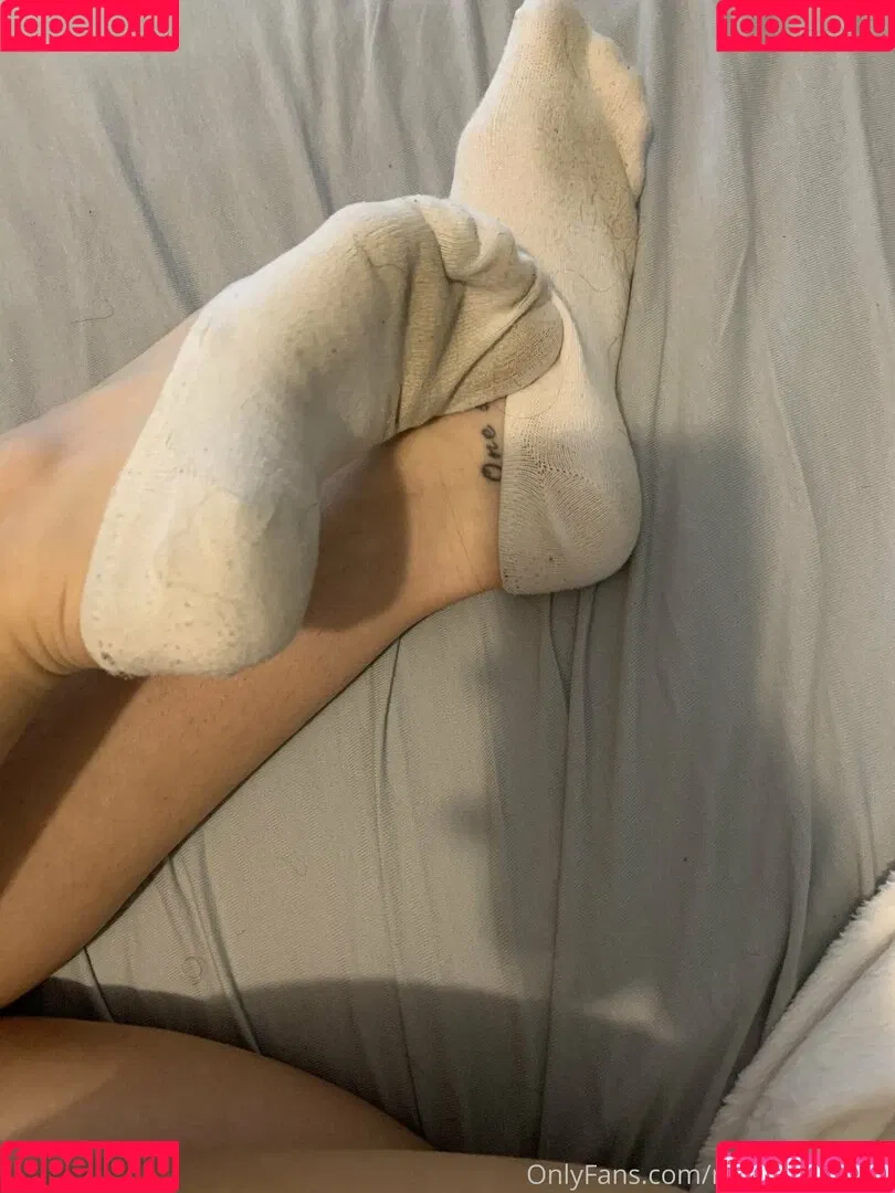 garnets.and.roses / realgarnetrose Onlyfans Photo Gallery 