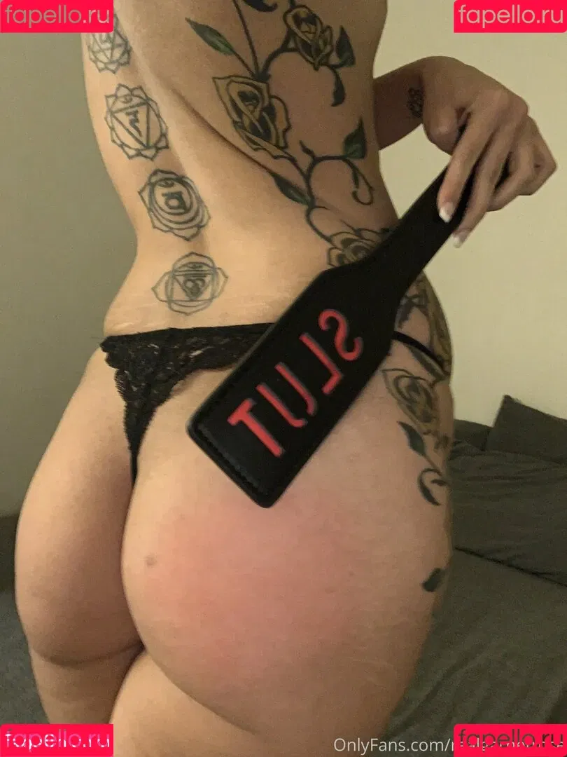 garnets.and.roses / realgarnetrose Onlyfans Photo Gallery 