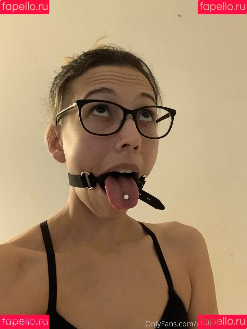 garnets.and.roses / realgarnetrose Onlyfans Photo Gallery 