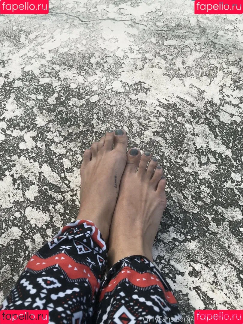 garnets.and.roses / realgarnetrose Onlyfans Photo Gallery 