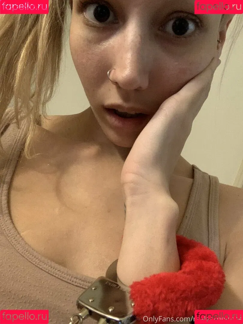 garnets.and.roses / realgarnetrose Onlyfans Photo Gallery 
