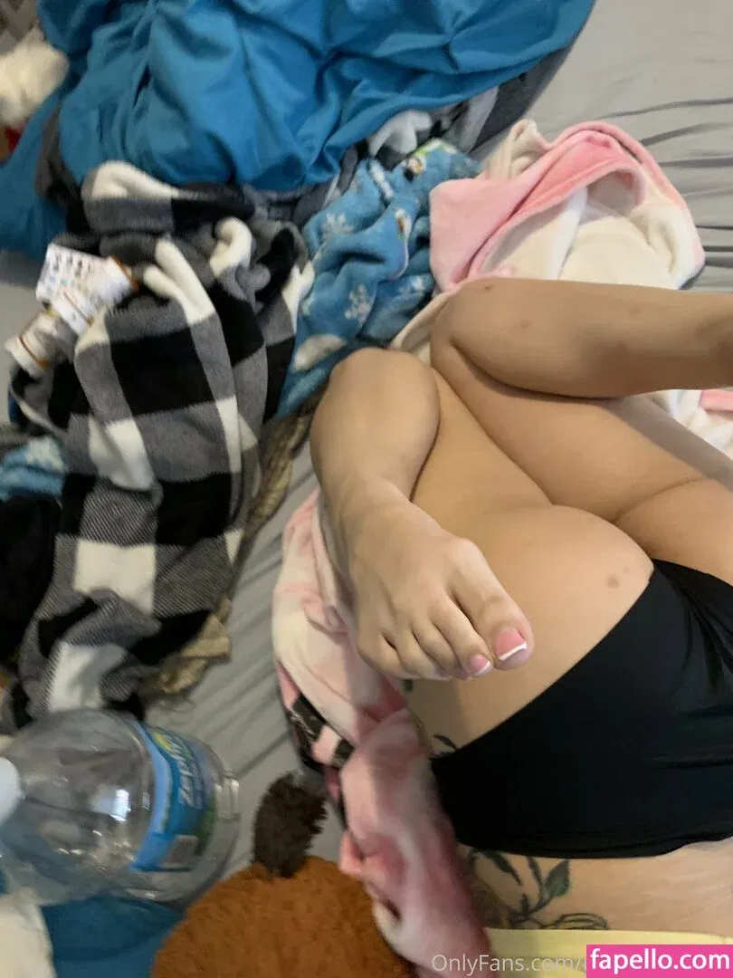 garnets.and.roses / realgarnetrose Onlyfans Photo Gallery 