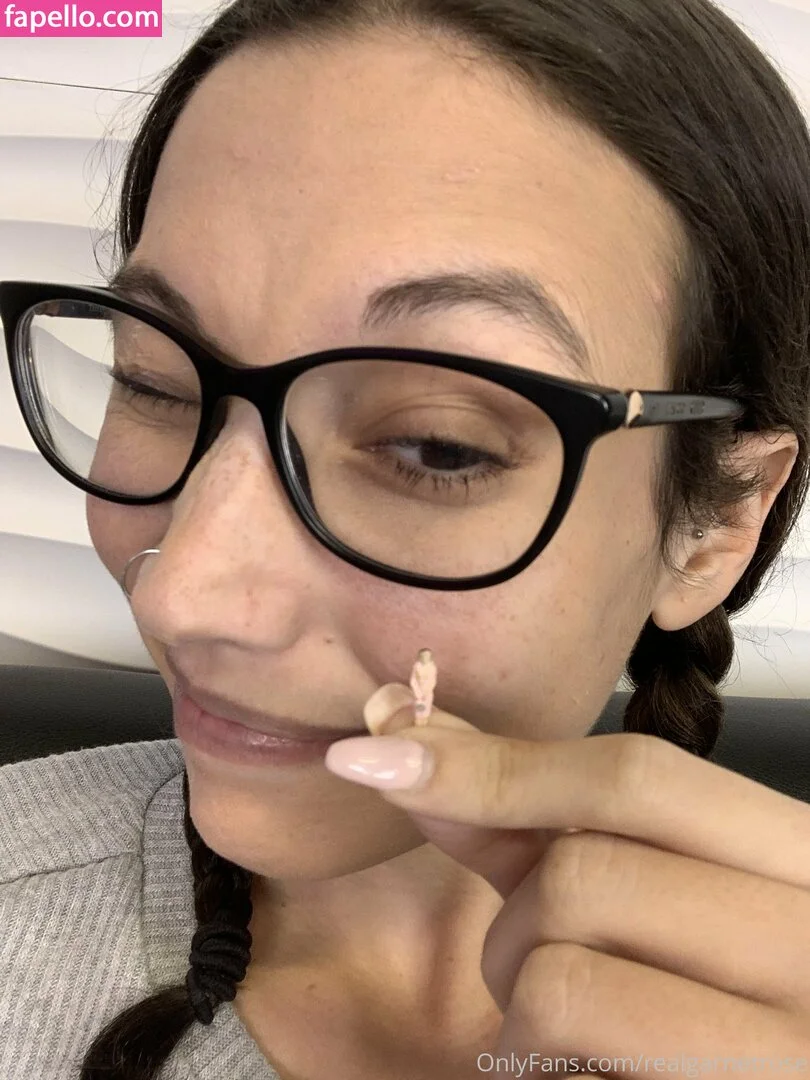 garnets.and.roses / realgarnetrose Onlyfans Photo Gallery 