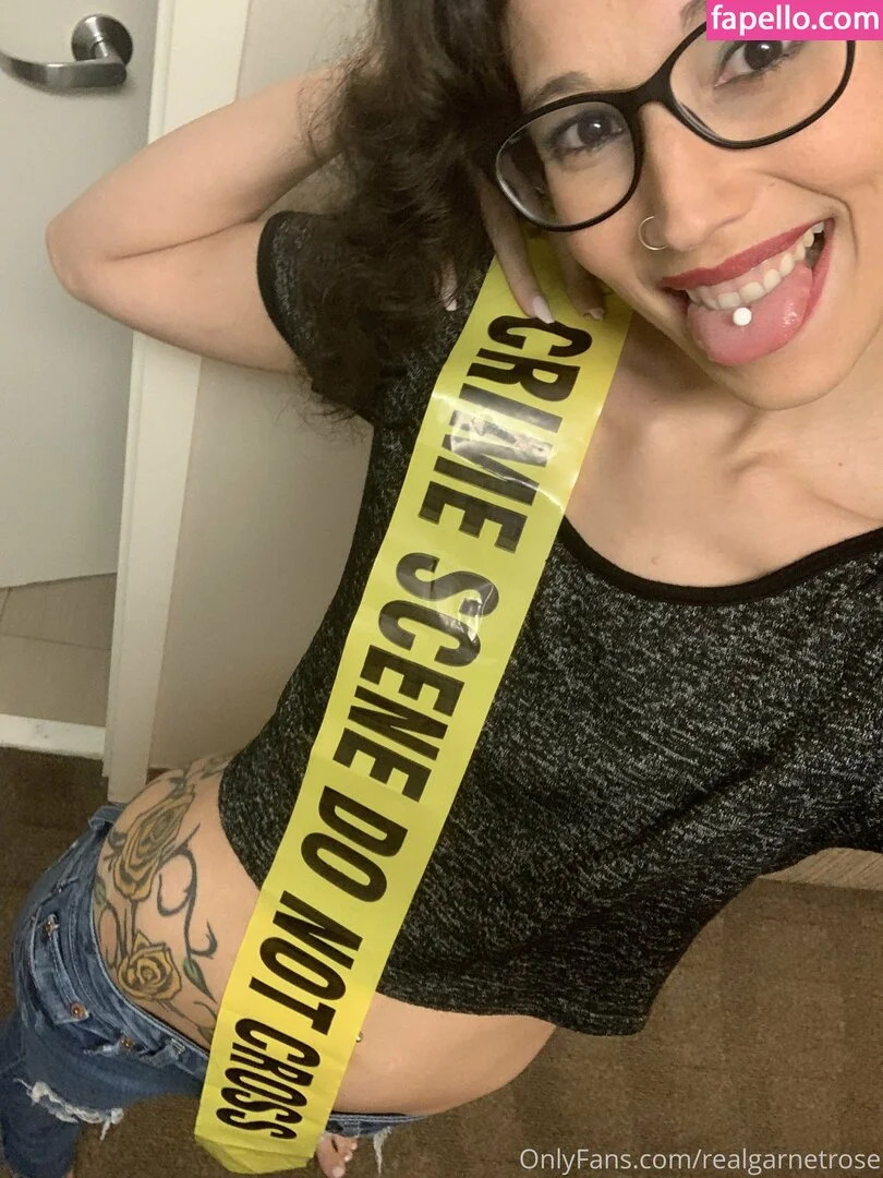 garnets.and.roses / realgarnetrose Onlyfans Photo Gallery 