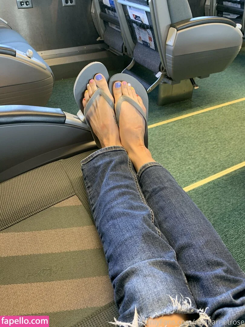 garnets.and.roses / realgarnetrose Onlyfans Photo Gallery 