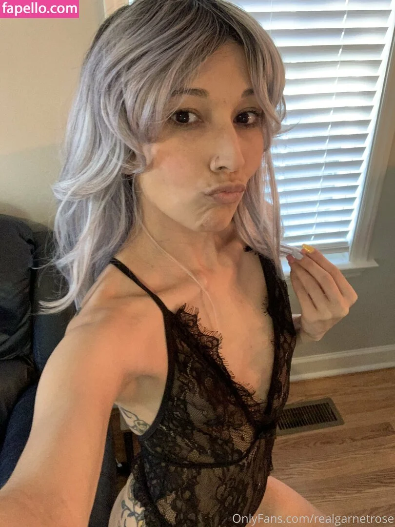 garnets.and.roses / realgarnetrose Onlyfans Photo Gallery 