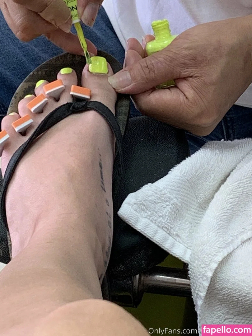 garnets.and.roses / realgarnetrose Onlyfans Photo Gallery 